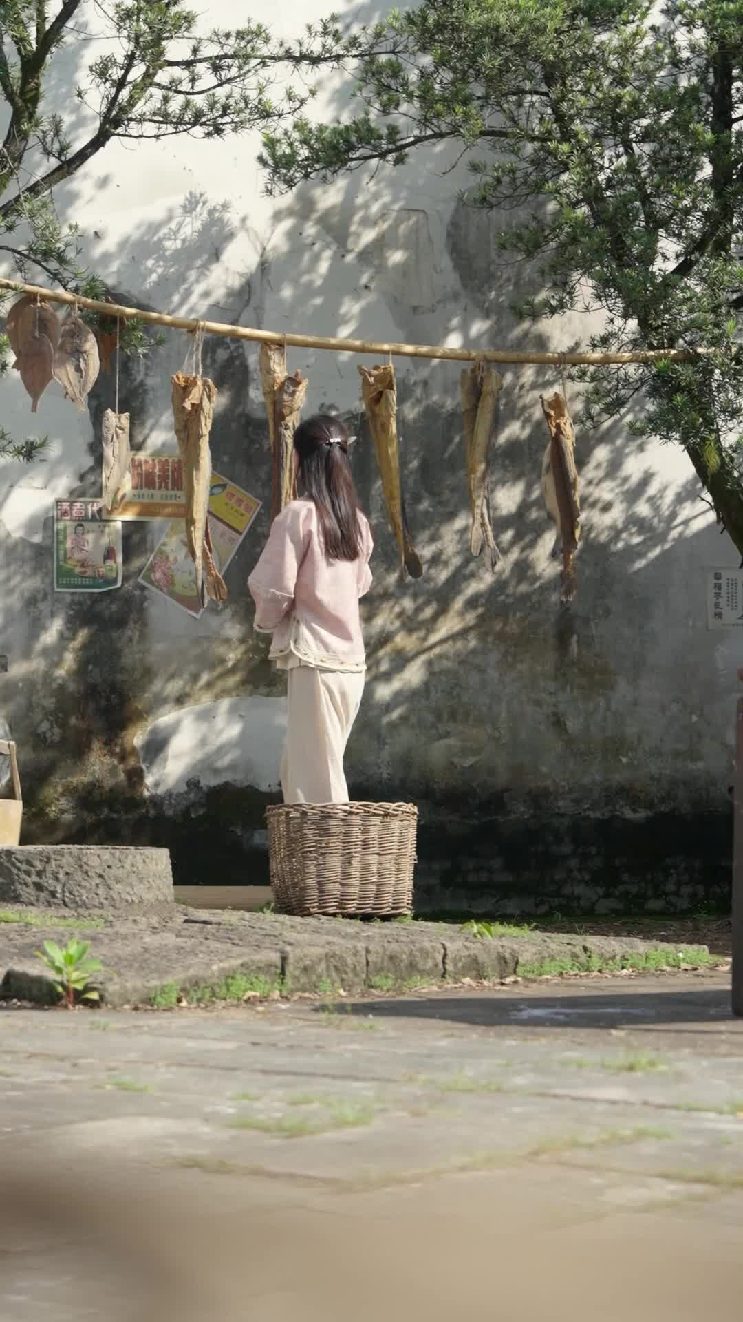 Episode 7 - Lion Dance Girl